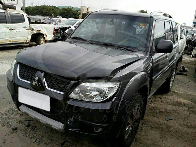 LOTE 003 - Mitsubishi Pajero TR4 2.0 16V 4x2 2014