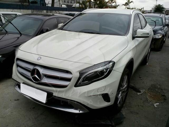 LOTE 028 - Mercedes-Benz GLA 200 Style 2016