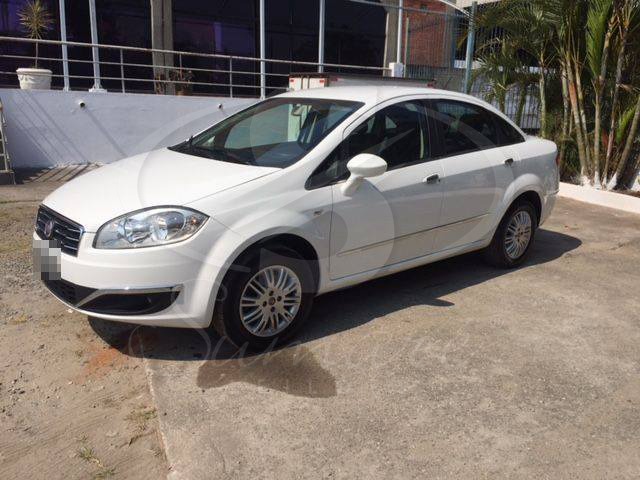 LOTE 025 - Fiat Linea Absolute 1.8 16V Dualogic 2015