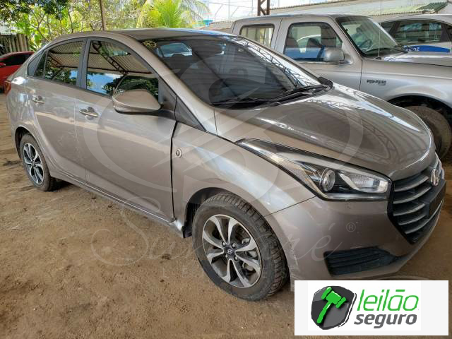 LOTE 004  HYUNDAI/HB20S COMFORT PLUS 1.6 16V CVVT 2019